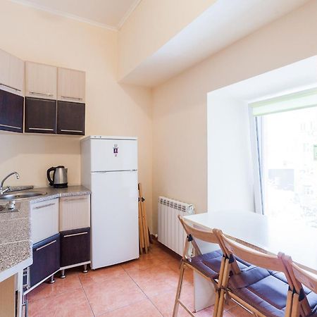 Apartment At Malaya Zhytomyrska 5 Kijev Kültér fotó