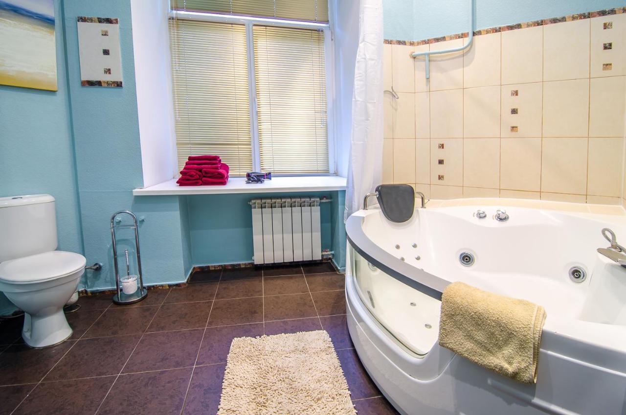 Apartment At Malaya Zhytomyrska 5 Kijev Kültér fotó