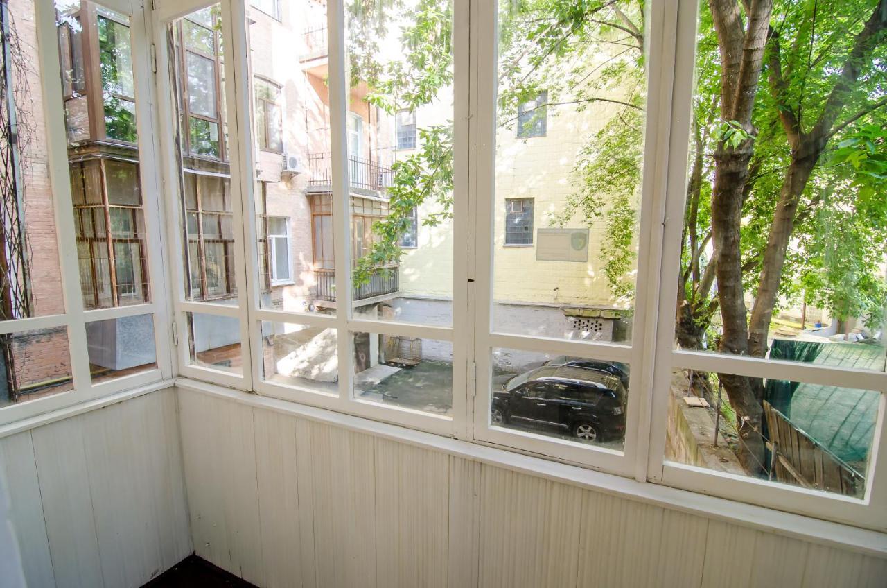 Apartment At Malaya Zhytomyrska 5 Kijev Kültér fotó
