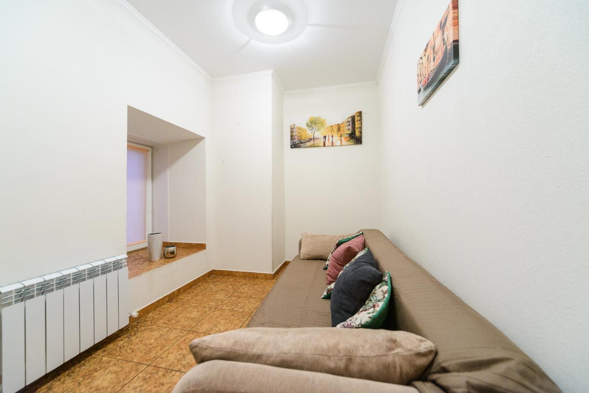 Apartment At Malaya Zhytomyrska 5 Kijev Szoba fotó